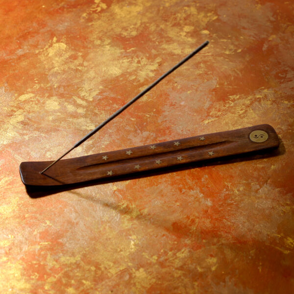 Decorative Sheesham Wood Ashcatcher with Yin Yang Symbol - Image 3