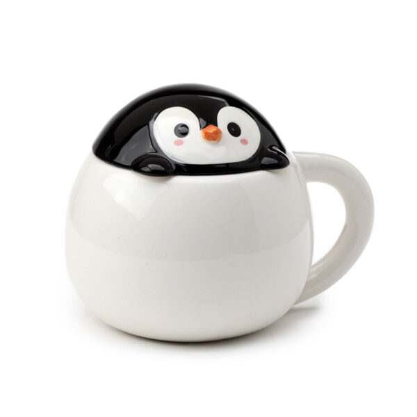 Peeping Lid Ceramic Lidded Animal Mug - Huddle Penguin