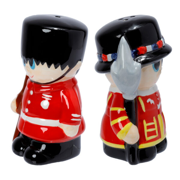Ceramic Salt & Pepper Set - London Guardsman & Beefeater - Image 10