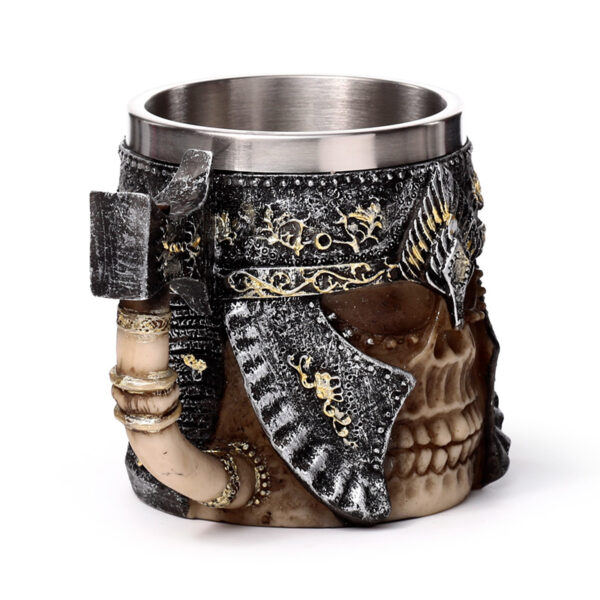 Decorative Tankard - Axe Handle Armoured Skull - Image 8